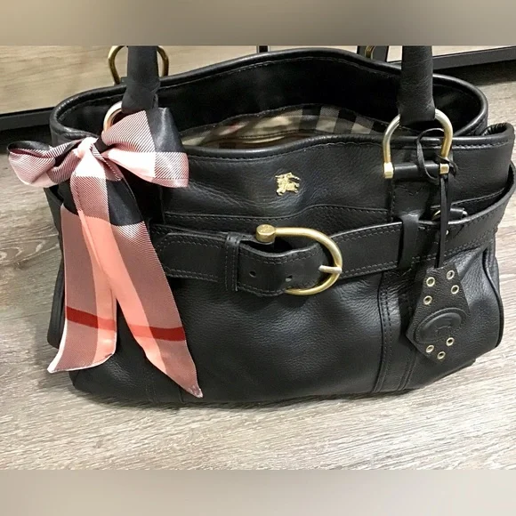 Burberry Bags - Picture 3 of 16